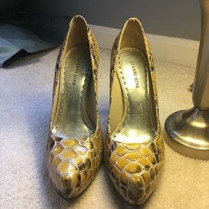 Gianni Bini Platform Heels